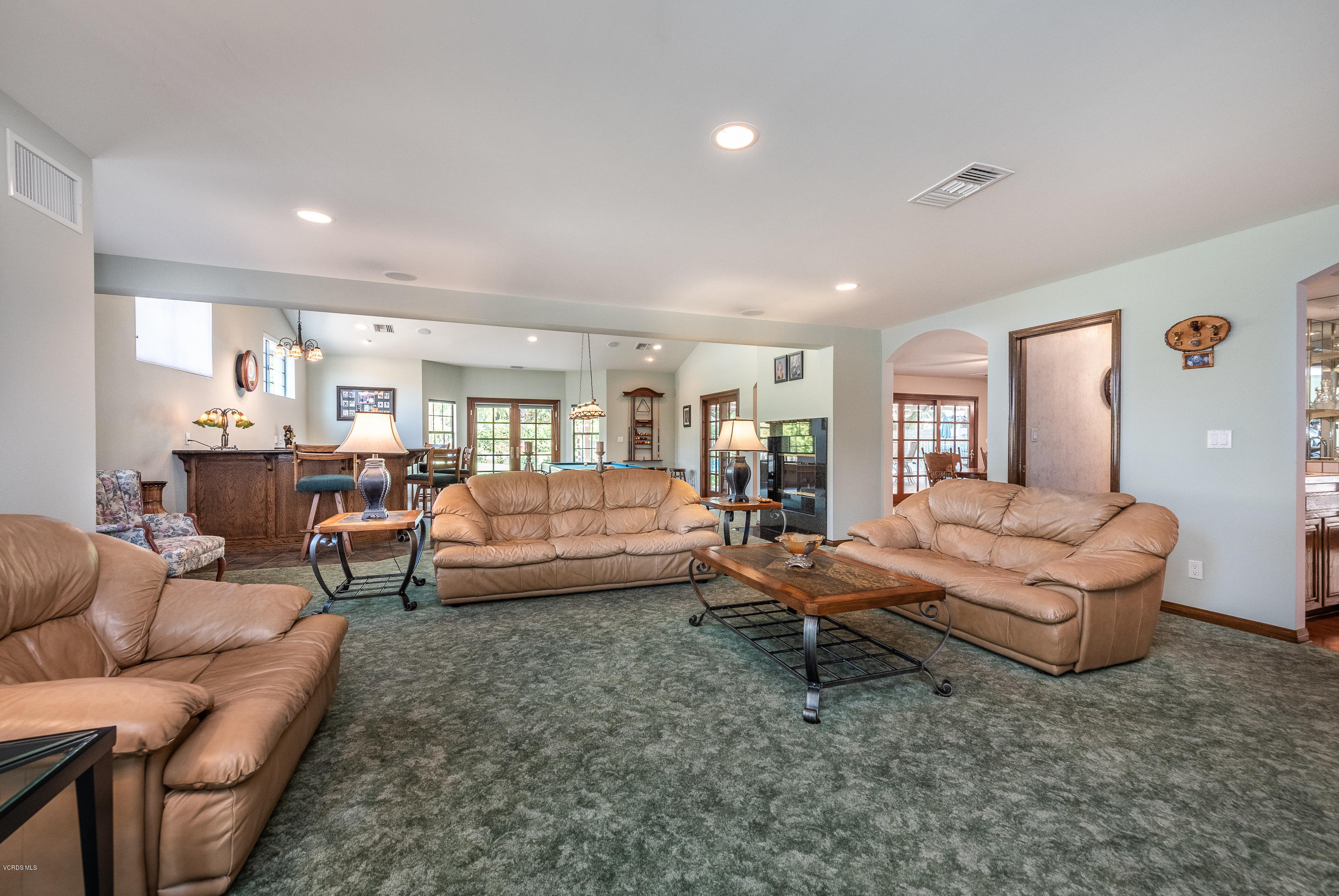 191 Stonebrook Street Simi Valley, CA 93065 - Photo 16 of 77 191 Stonebrook St-22