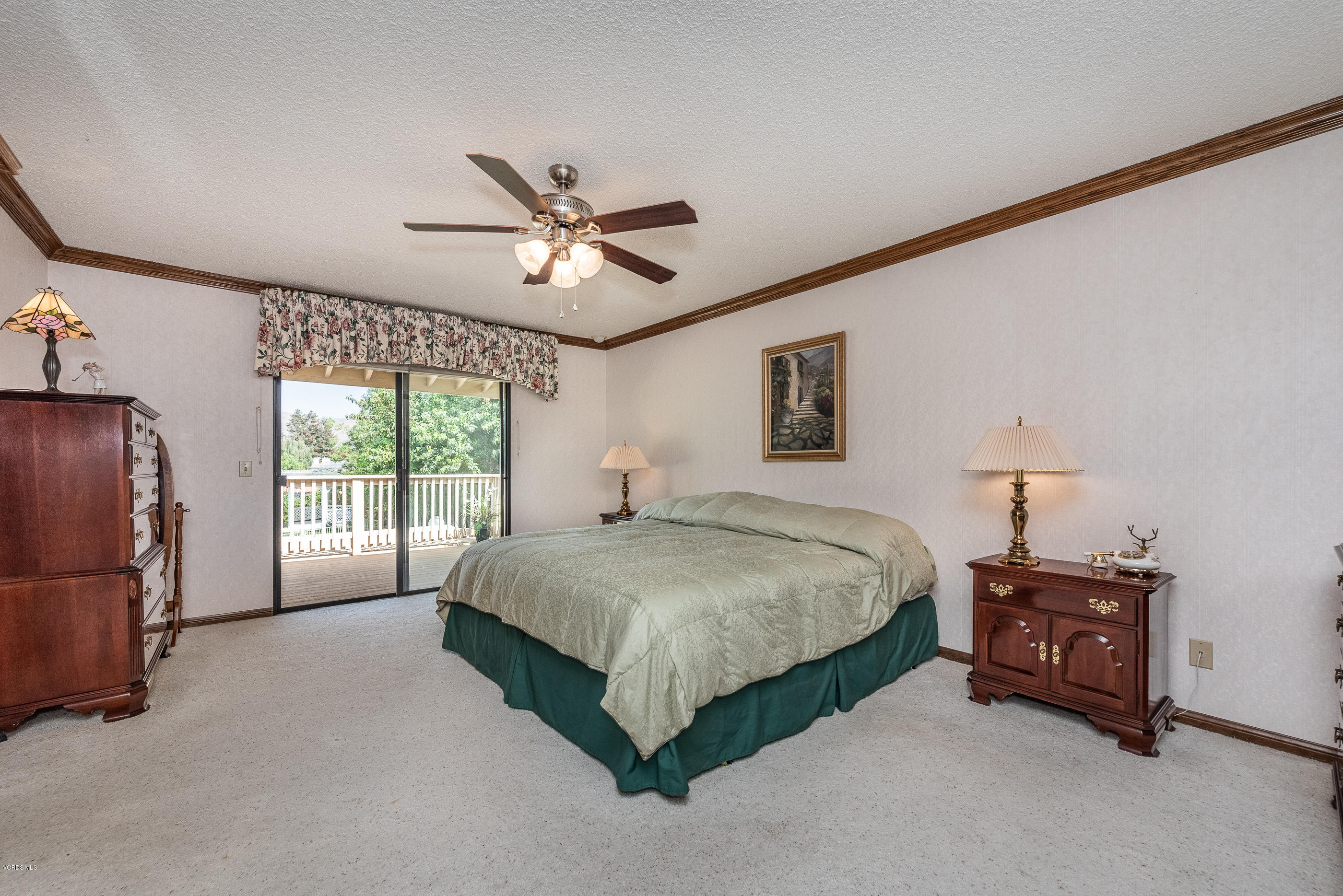 191 Stonebrook Street Simi Valley, CA 93065 - Photo 26 of 77 191 Stonebrook St-37