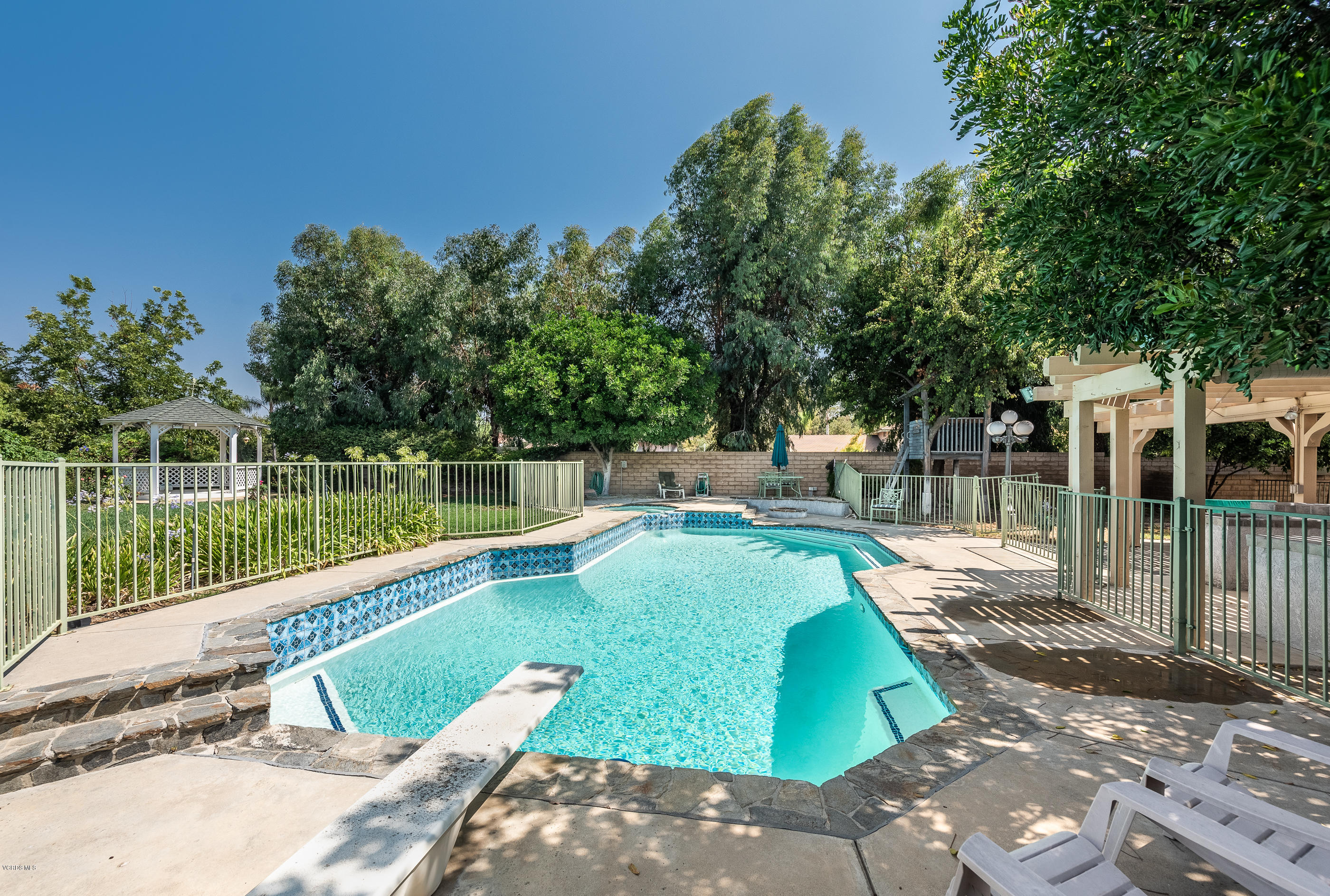 191 Stonebrook Street Simi Valley, CA 93065 - Photo 28 of 77 191 Stonebrook St-60
