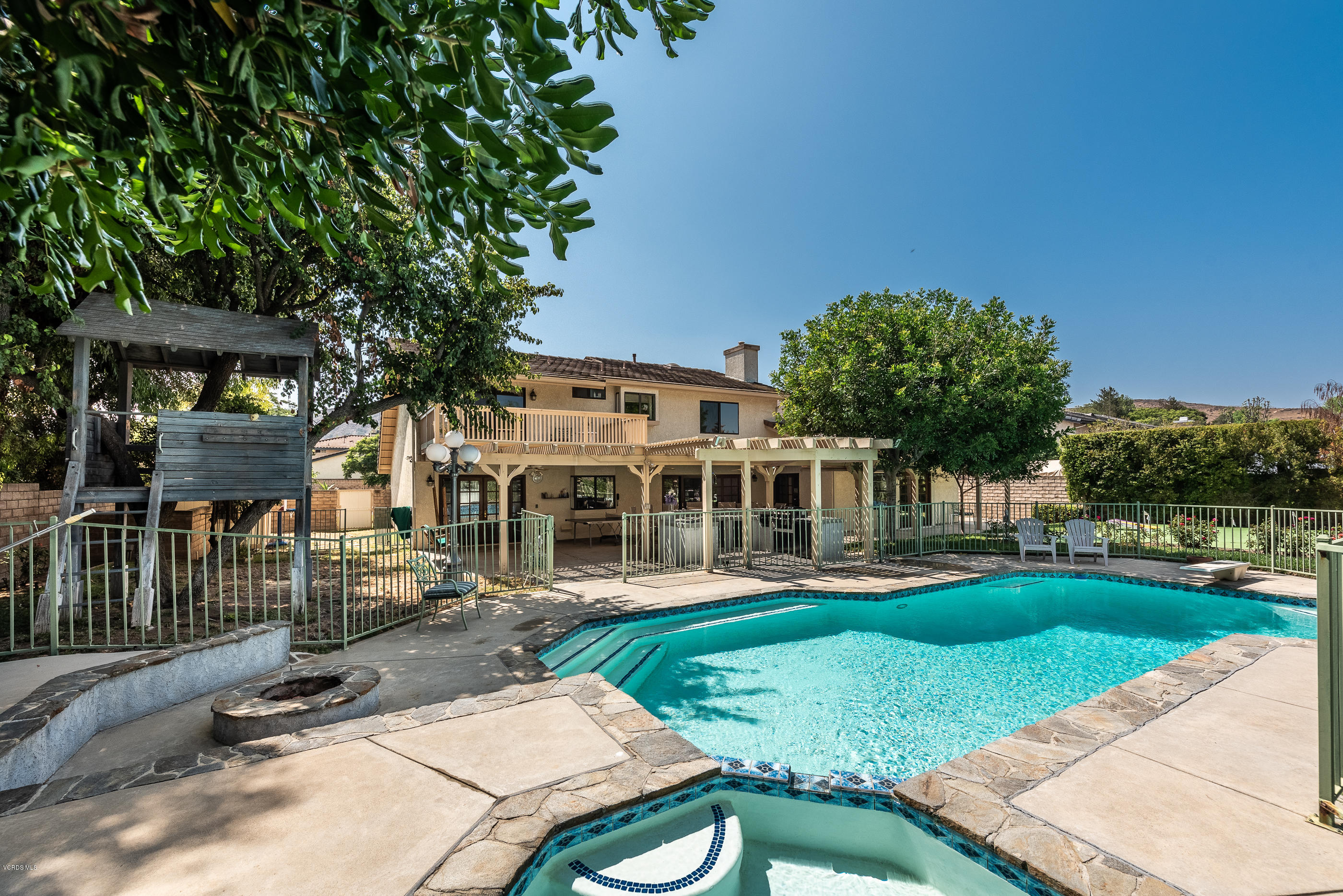 191 Stonebrook Street Simi Valley, CA 93065 - Photo 4 of 77 191 Stonebrook St-58