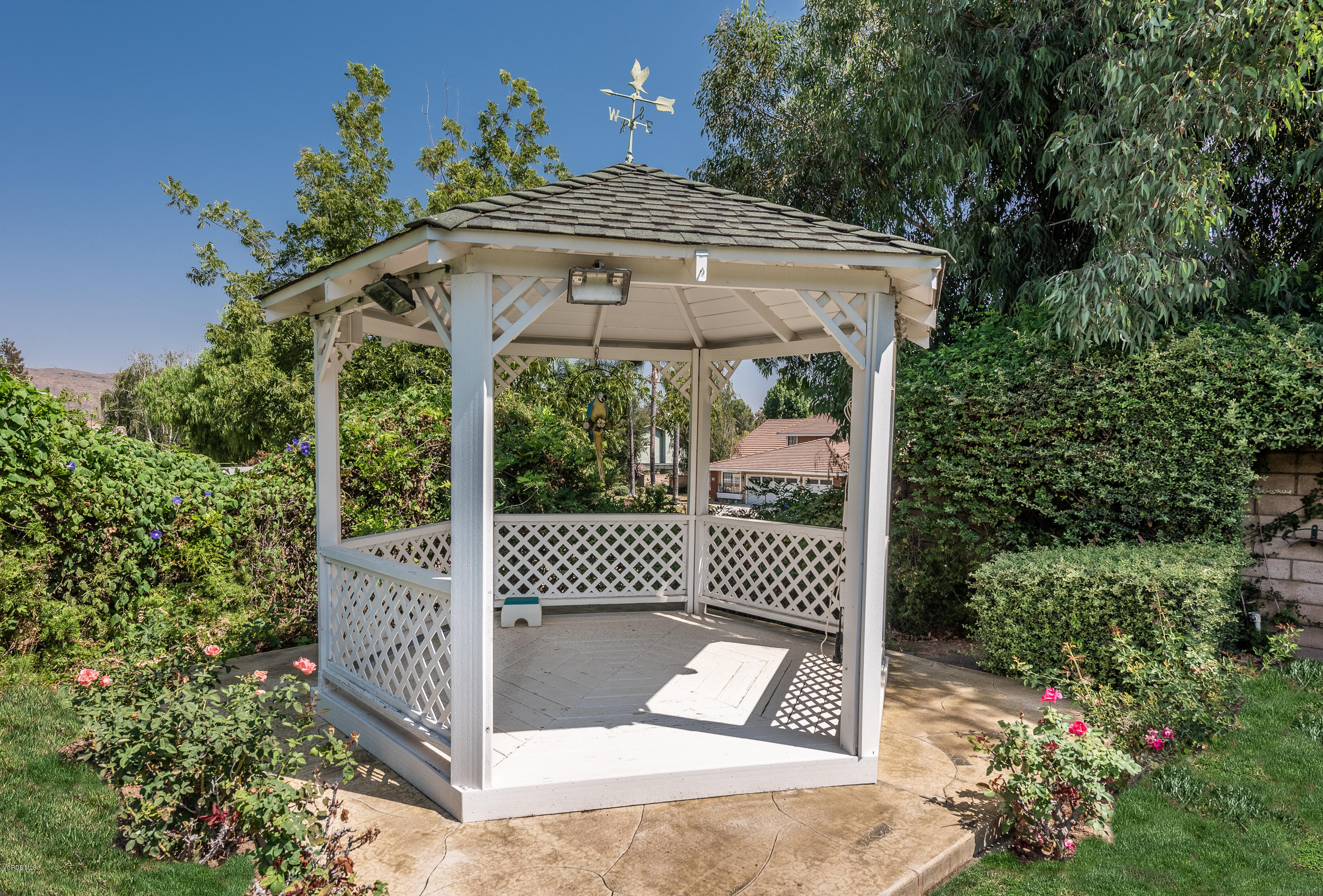 191 Stonebrook Street Simi Valley, CA 93065 - Photo 33 of 77 191 Stonebrook St-55