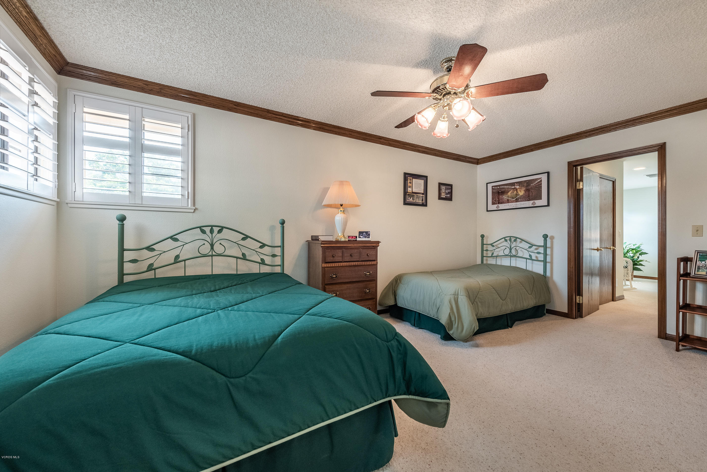 191 Stonebrook Street Simi Valley, CA 93065 - Photo 38 of 77 191 Stonebrook St-45