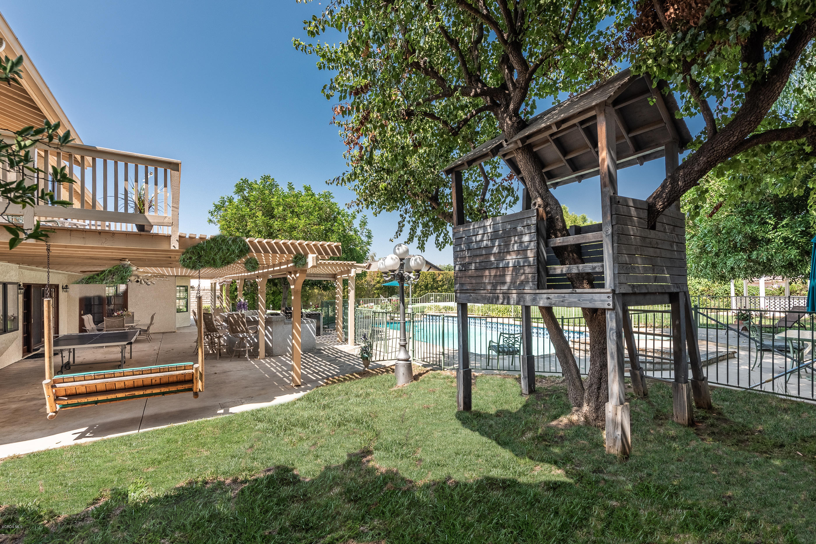 191 Stonebrook Street Simi Valley, CA 93065 - Photo 55 of 77 191 Stonebrook St-64