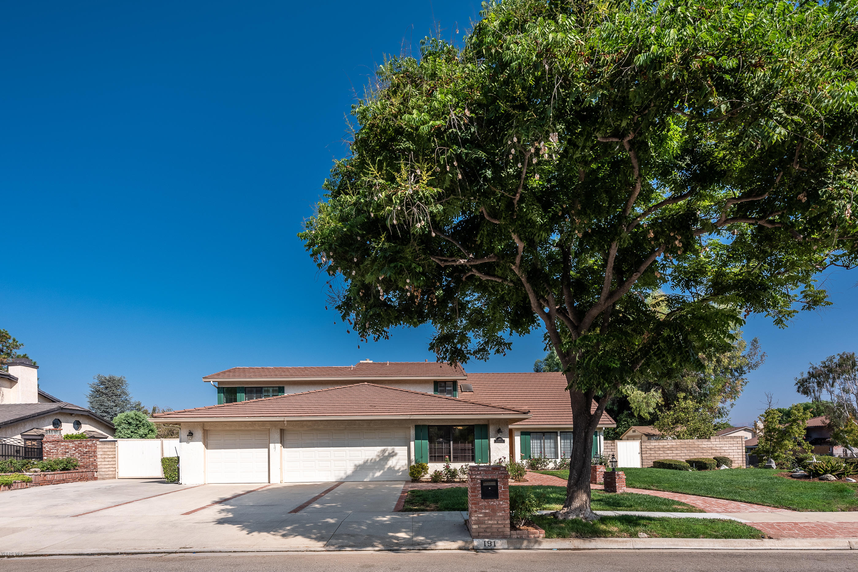 191 Stonebrook Street Simi Valley, CA 93065 - Photo 76 of 77 191 Stonebrook St-2