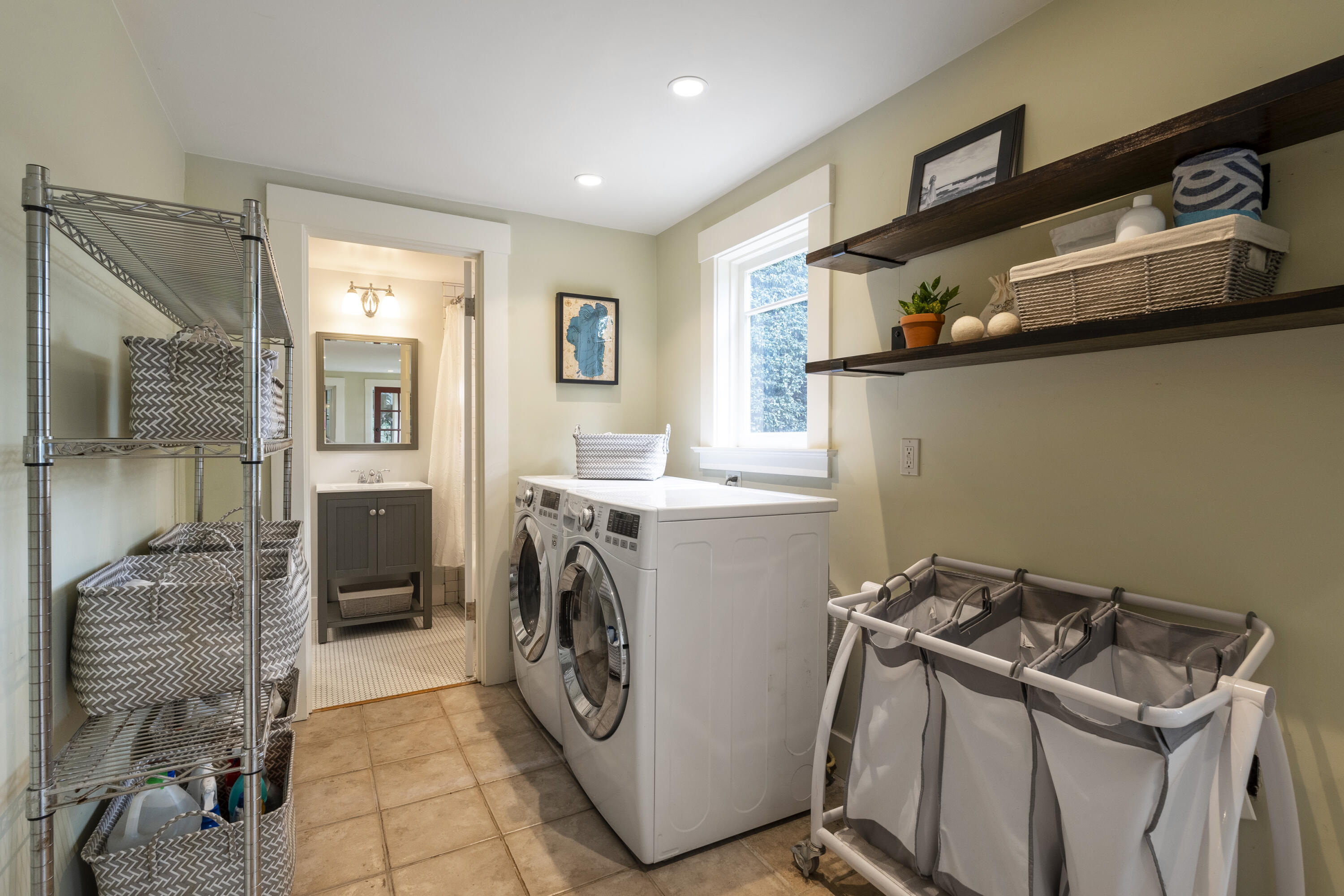 1435 Olive Street Santa Barbara, CA 93101 - Photo 16 of 29 Laundry area
