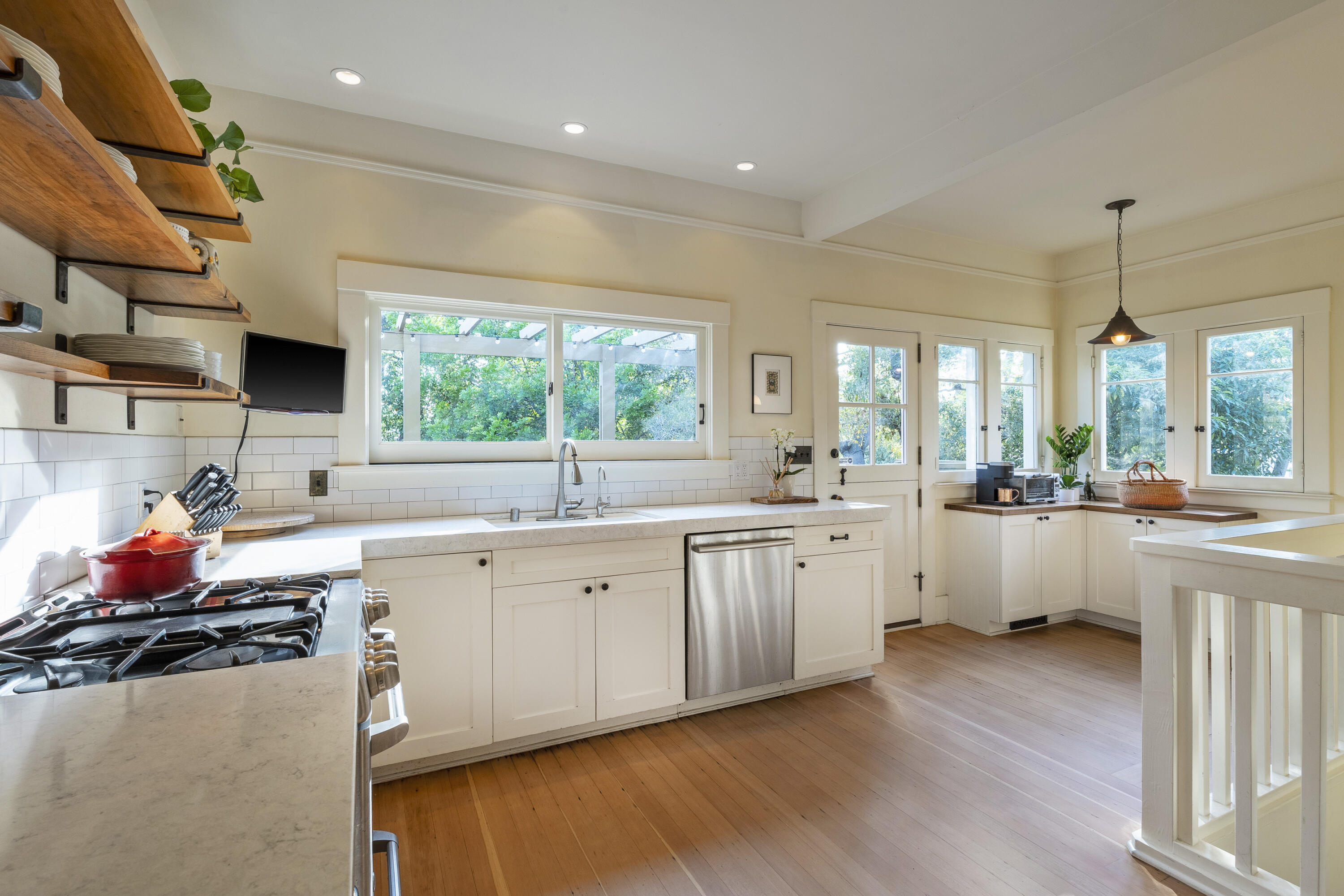 1435 Olive Street Santa Barbara, CA 93101 - Photo 9 of 29 Kitchen