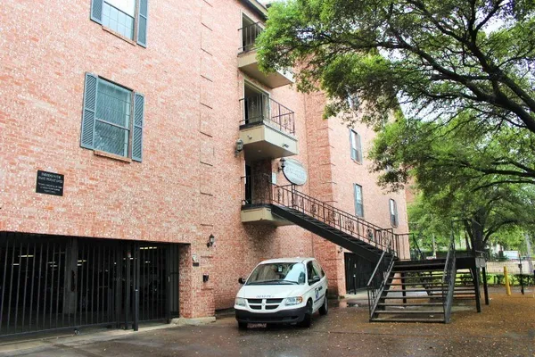 $1,495 | 2401 Leon Street, Unit 200, Austin, TX 78705