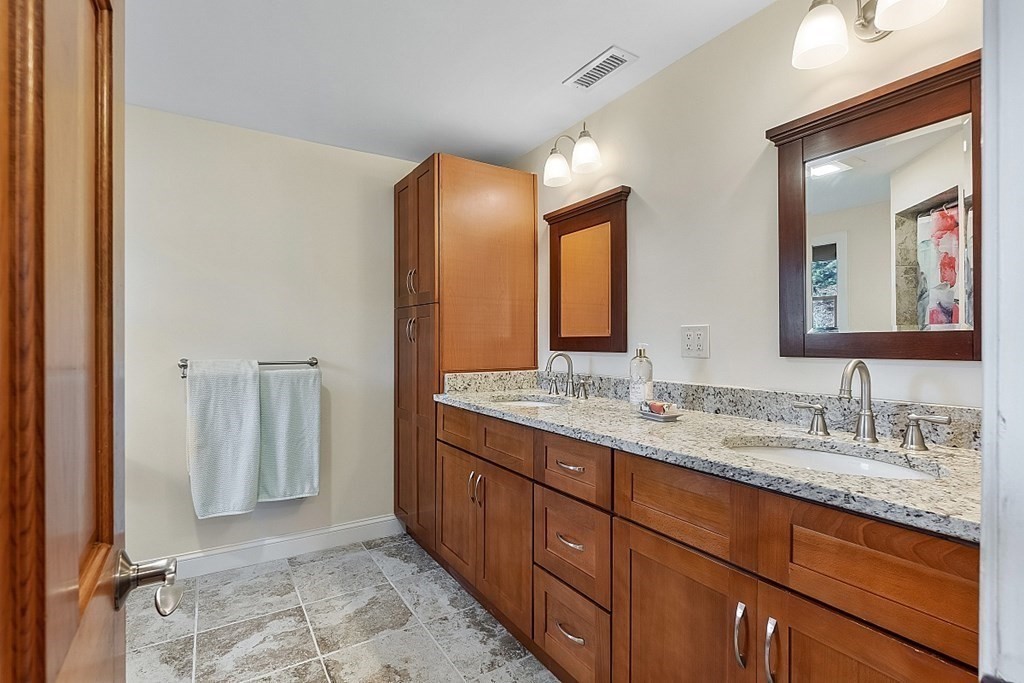 64 Wenham Road Topsfield, MA 01983 - Photo 21 of 42 Gallery Image 21