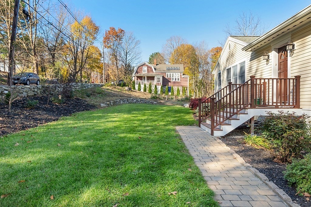 64 Wenham Road Topsfield, MA 01983 - Photo 3 of 42 Gallery Image 3
