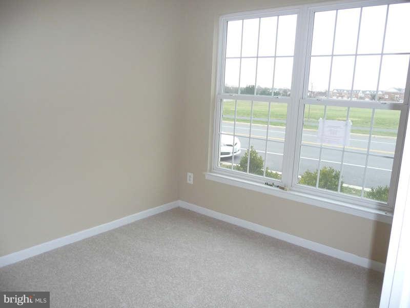 25003 Riding Center Drive Chantilly, VA 20152 - Photo 9 of 26 Bedroom