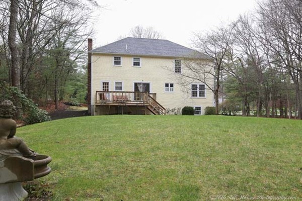 141 Stonecleave Road North Andover, MA 01845 - Photo 25 of 30 Gallery Image 25
