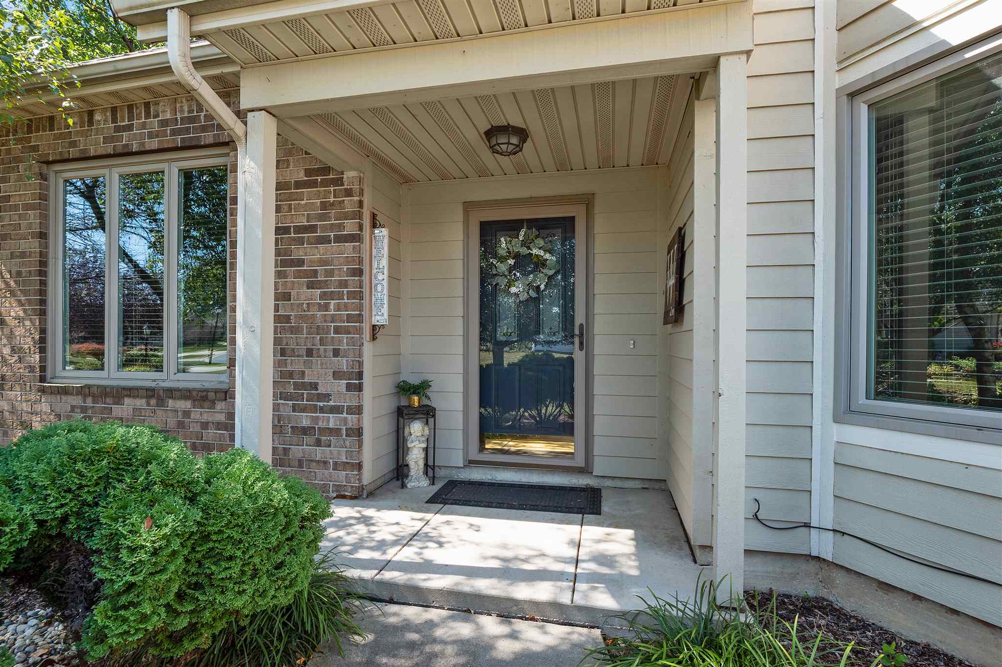 628 Benderlock Way Fort Wayne, IN 46804 - Photo 2 of 35 Gallery Image 2