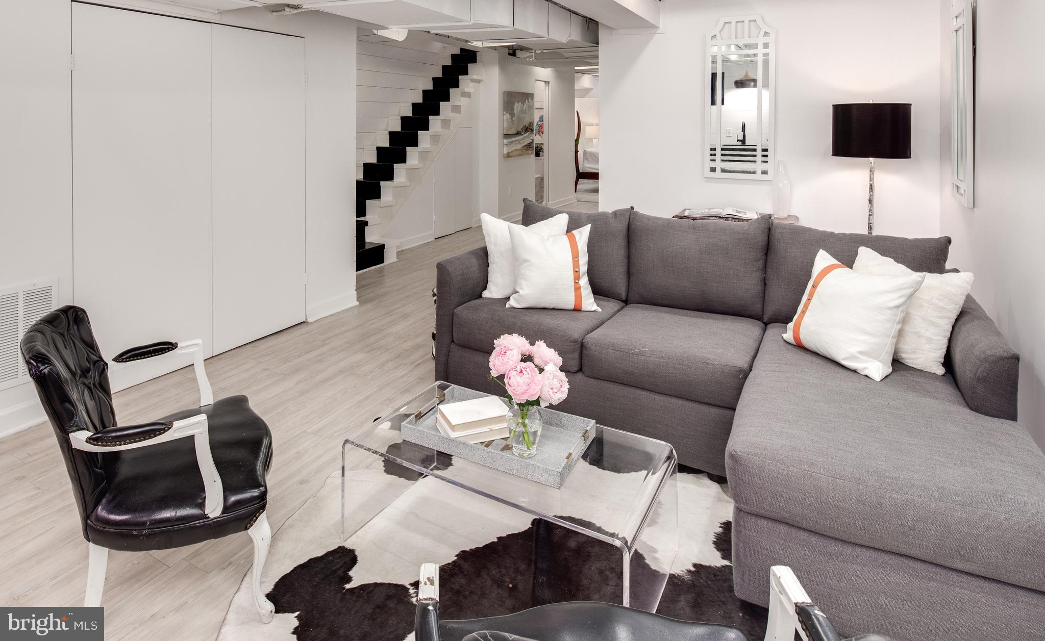 1622 33rd Street Northwest Washington, DC 20007 - Photo 13 of 16