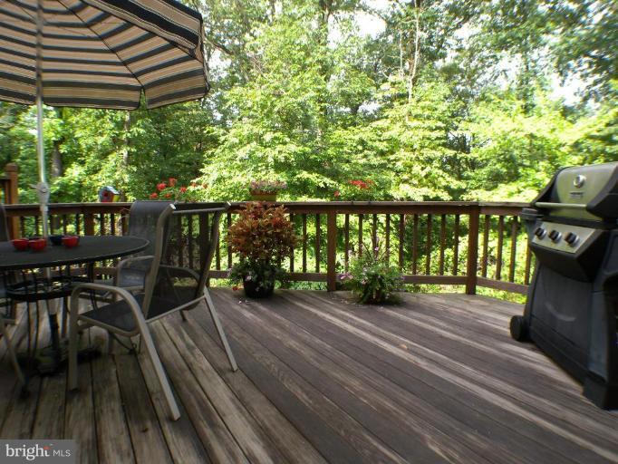 8176 Mississippi Road Laurel, MD 20724 - Photo 2 of 6 Deck