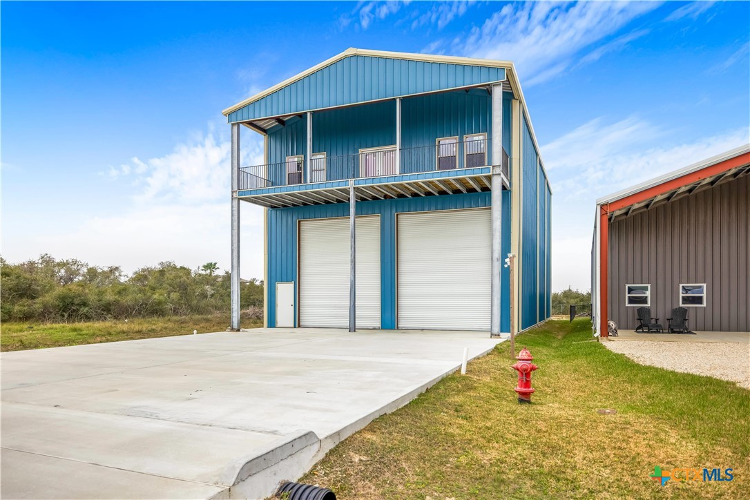 237 Easy Street Port O'Connor, TX 77982 - Photo 2 of 19