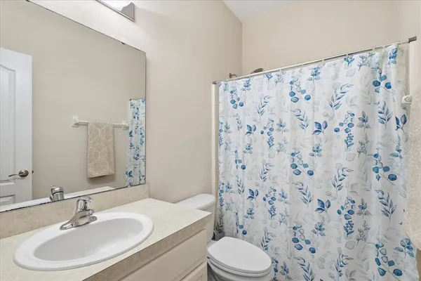 $449,000 | 23 Burning View Lane, Palm Coast, FL 32137