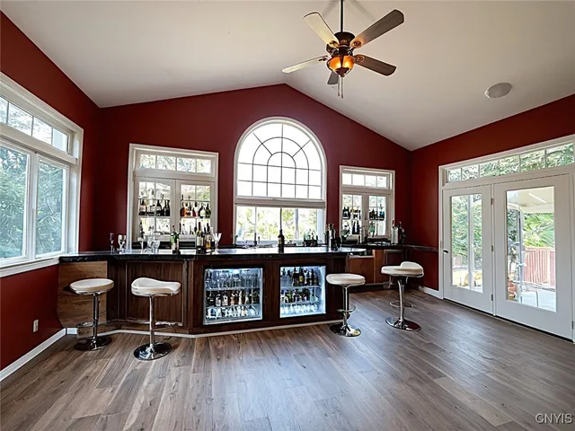 $999,998 | 7638 Haylage Circle, Lysander, NY 13027