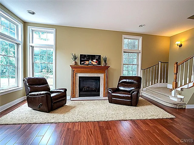 $999,998 | 7638 Haylage Circle, Lysander, NY 13027