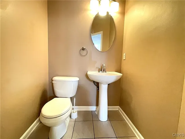 $999,998 | 7638 Haylage Circle, Lysander, NY 13027