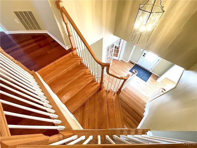 $999,998 | 7638 Haylage Circle, Lysander, NY 13027