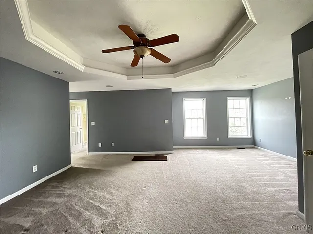 $999,998 | 7638 Haylage Circle, Lysander, NY 13027