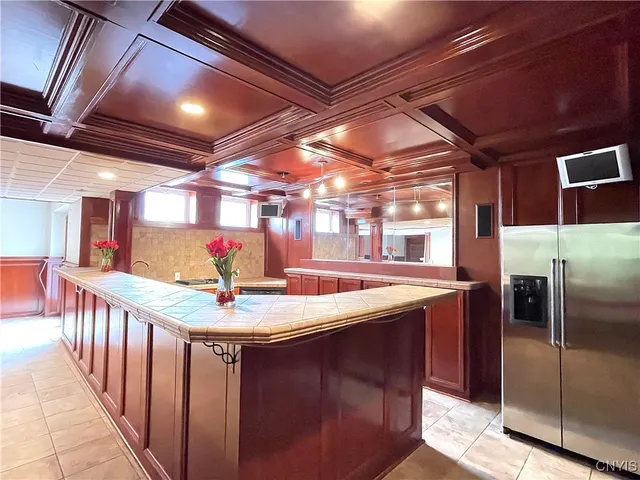 $999,998 | 7638 Haylage Circle, Lysander, NY 13027