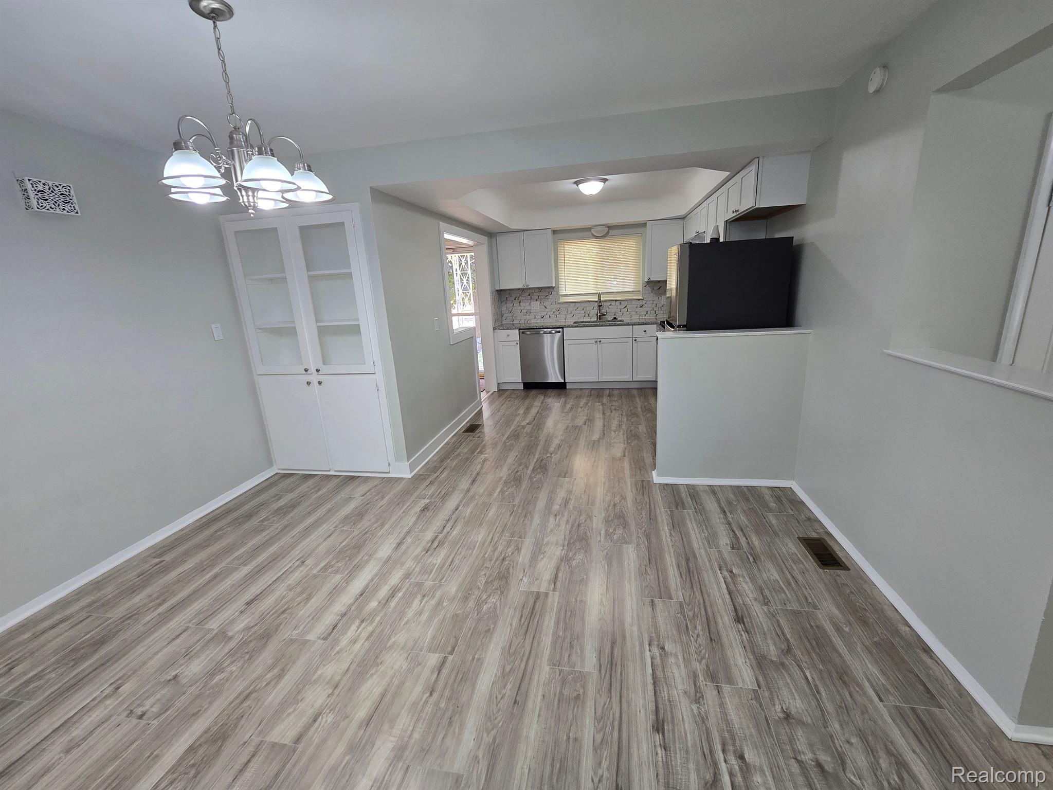 8189 Potomac Street Center Line, MI 48015 - Photo 20 of 49 Gallery Image 20