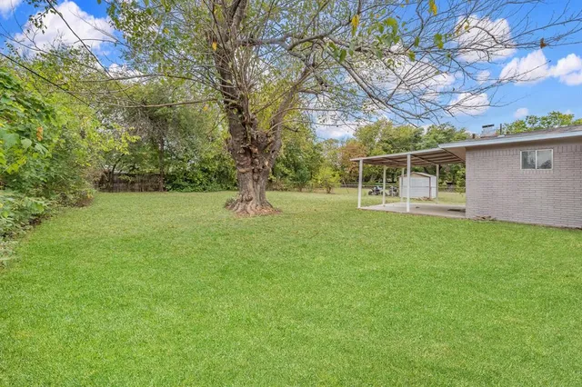 $2,100 | 1424 Stafford Drive, Fort Worth, TX 76134