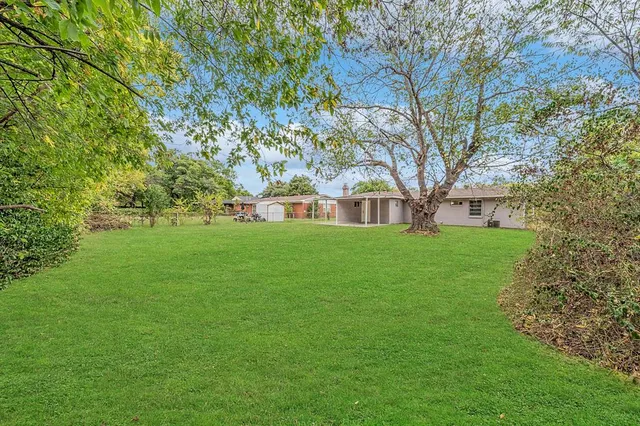 $2,100 | 1424 Stafford Drive, Fort Worth, TX 76134