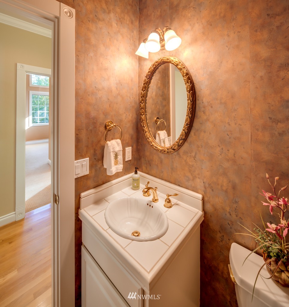 5437 Tanager Road Blaine, WA 98230 - Photo 12 of 24 Gallery Image 12