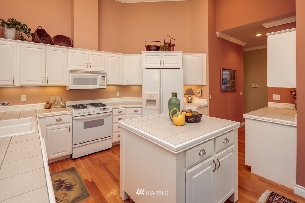 5437 Tanager Road Blaine, WA 98230 - Photo 8 of 24 Gallery Image 8