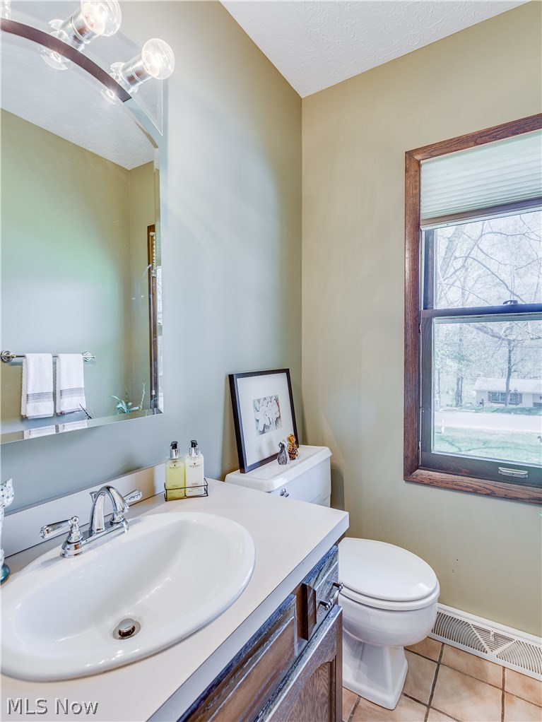 1418 Belle Meade Drive Akron, OH 44321 - Photo 25 of 35