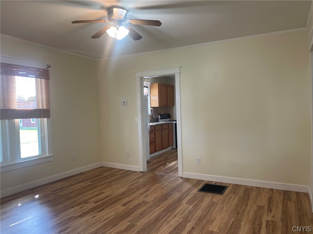 401 Stone Street Oneida, NY 13421 - Photo 9 of 31 1st floor unit - living room