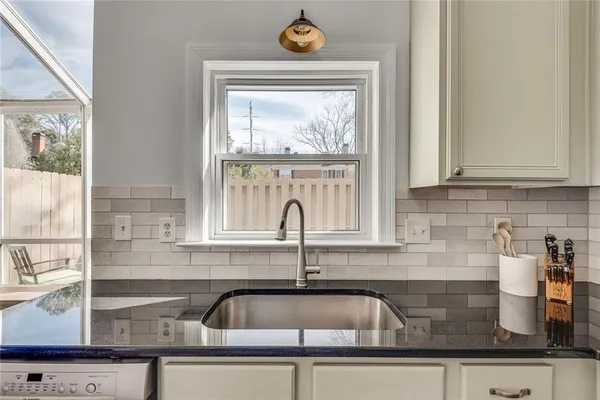 $350,000 | 100 Mt Vernon Circle, Atlanta, GA 30338