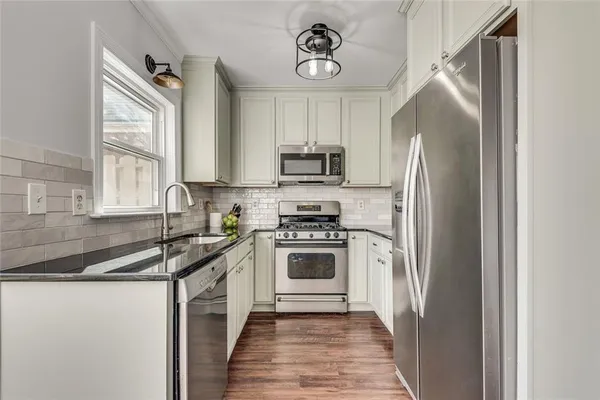 $350,000 | 100 Mt Vernon Circle, Atlanta, GA 30338