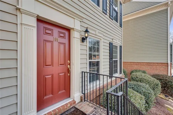 $350,000 | 100 Mt Vernon Circle, Atlanta, GA 30338