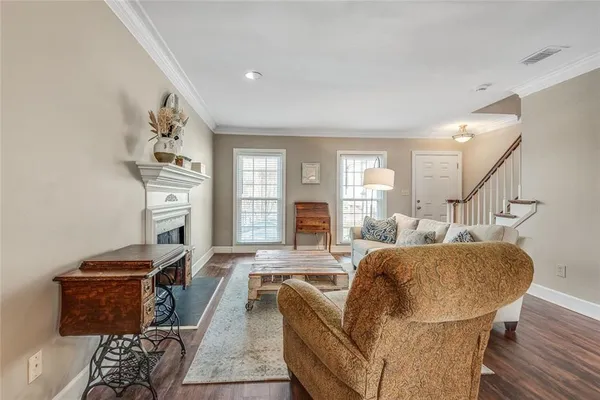 $350,000 | 100 Mt Vernon Circle, Atlanta, GA 30338