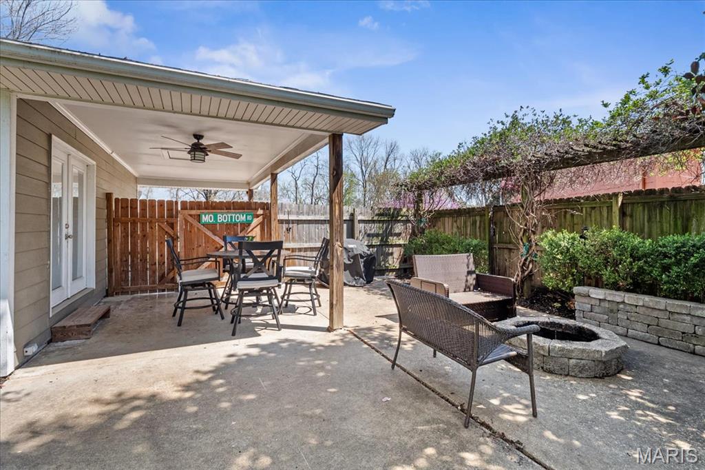 2017 Dawson Drive St. Charles, MO 63301 - Photo 37 of 44