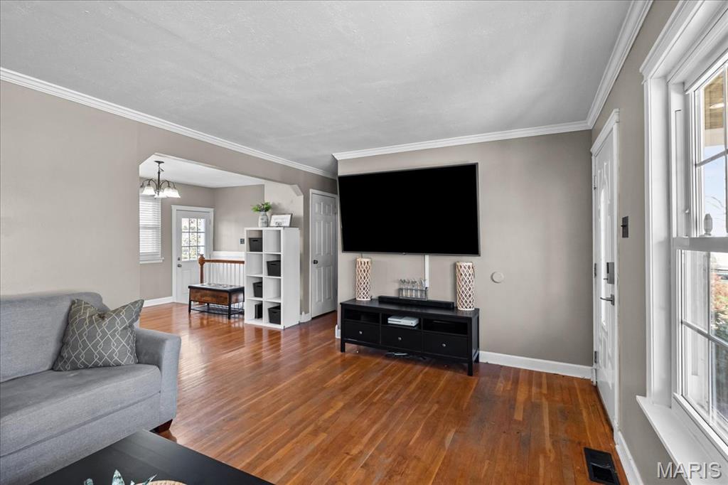 2017 Dawson Drive St. Charles, MO 63301 - Photo 8 of 44