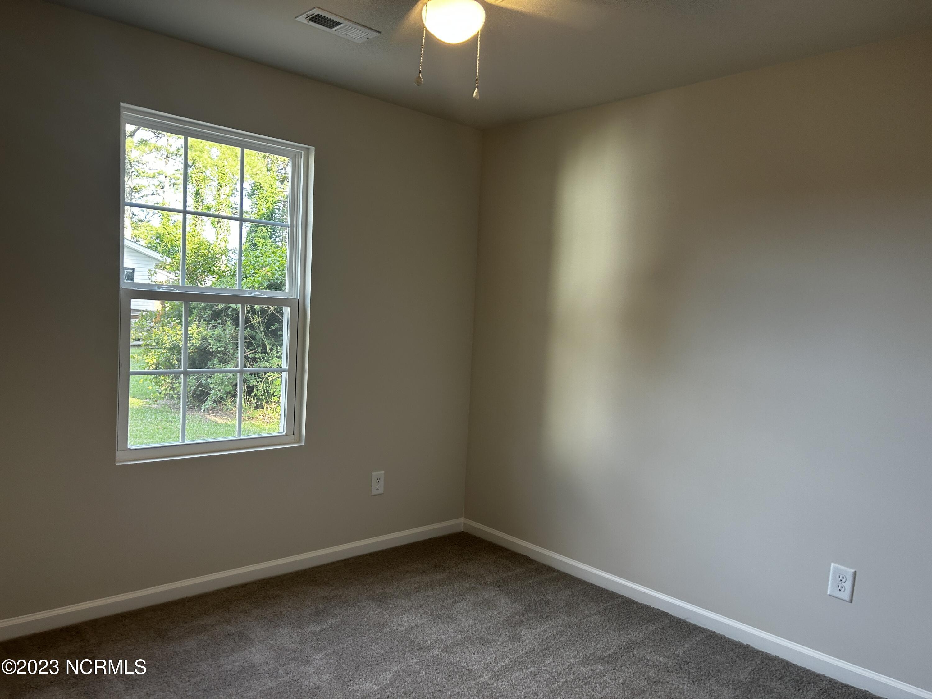 592 Rowan Road Clinton, NC 28328 - Photo 15 of 20 IMG_9113