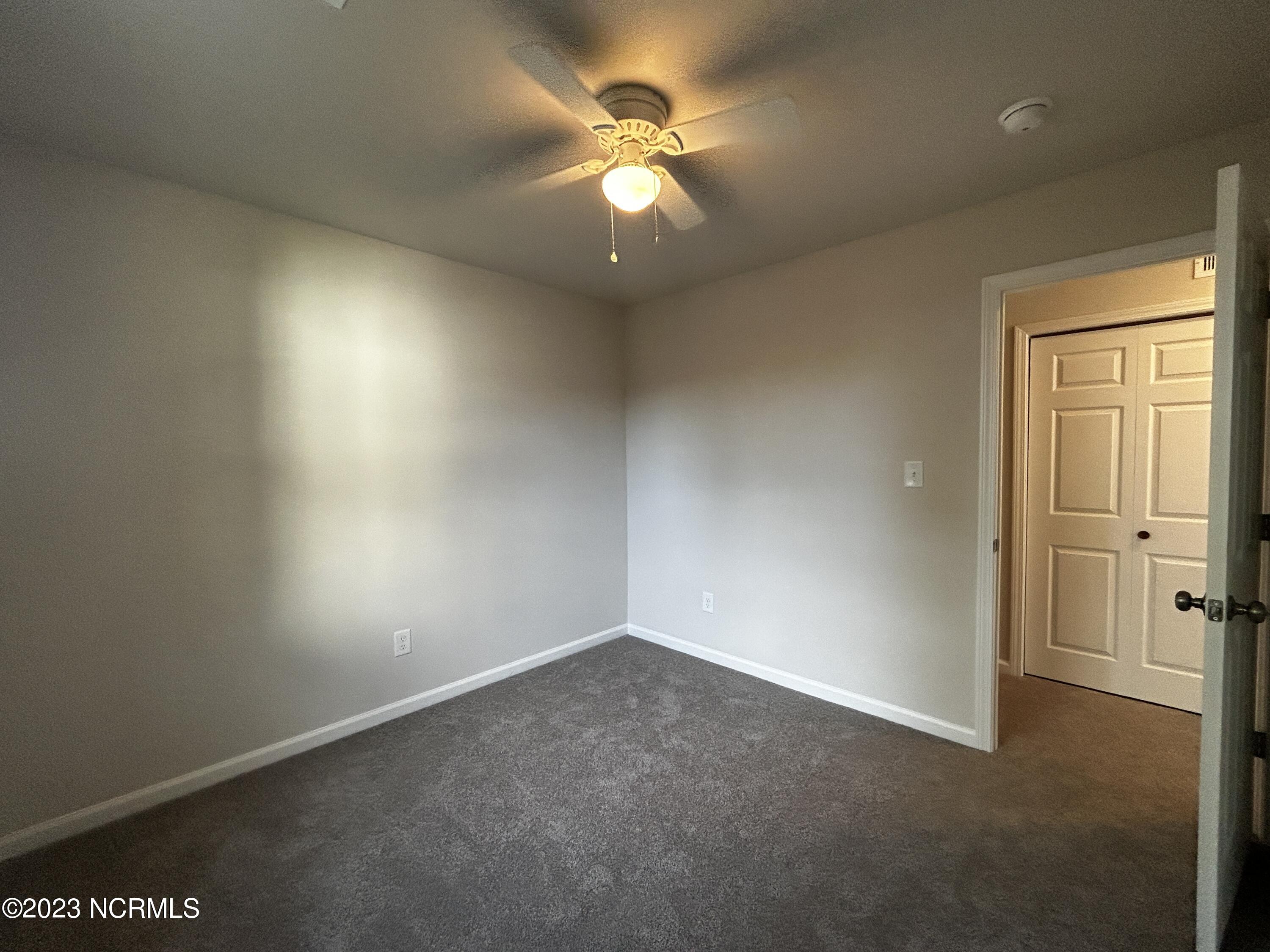 592 Rowan Road Clinton, NC 28328 - Photo 16 of 20 IMG_9121