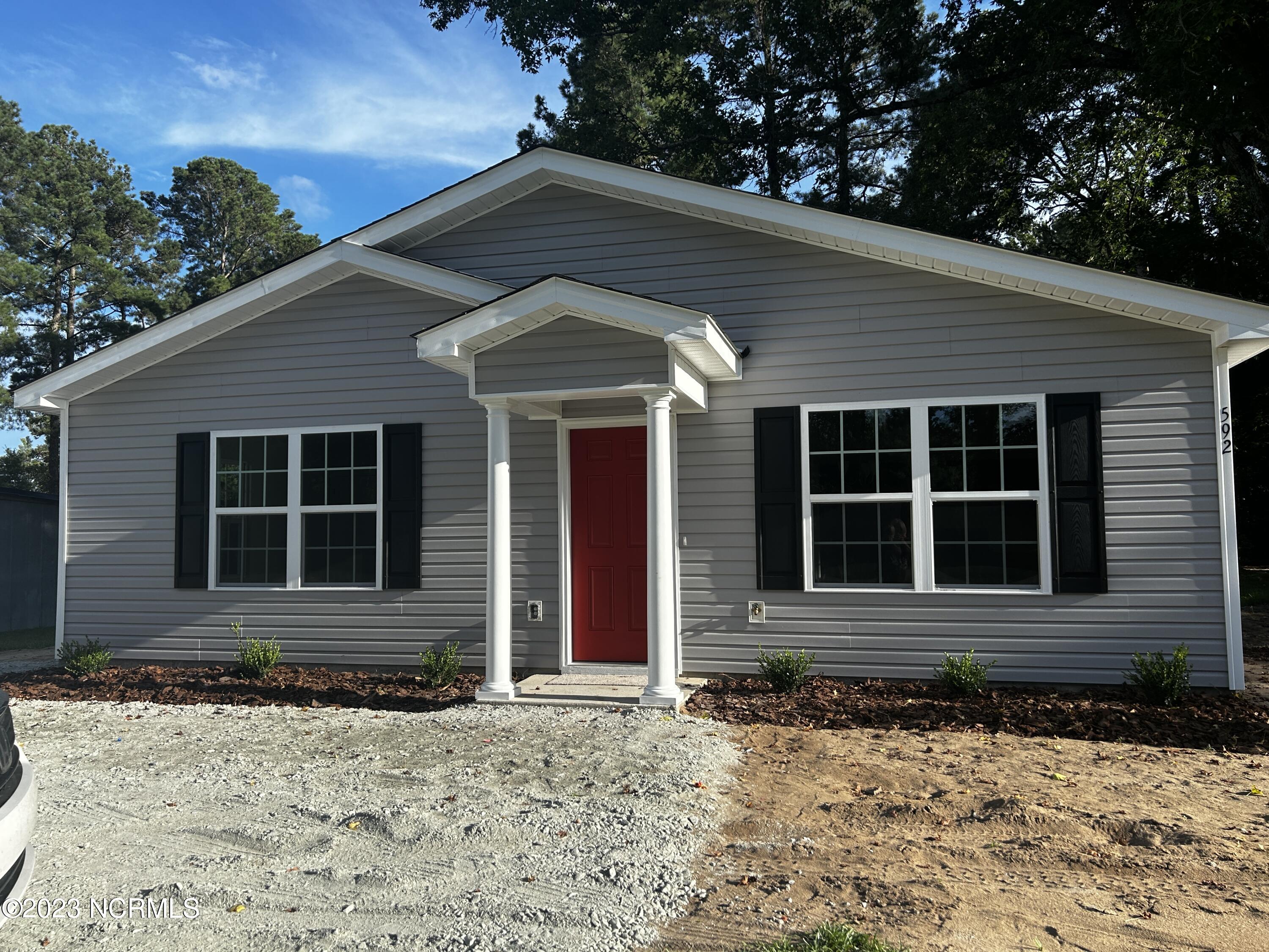 592 Rowan Road Clinton, NC 28328 - Photo 19 of 20 IMG_9138