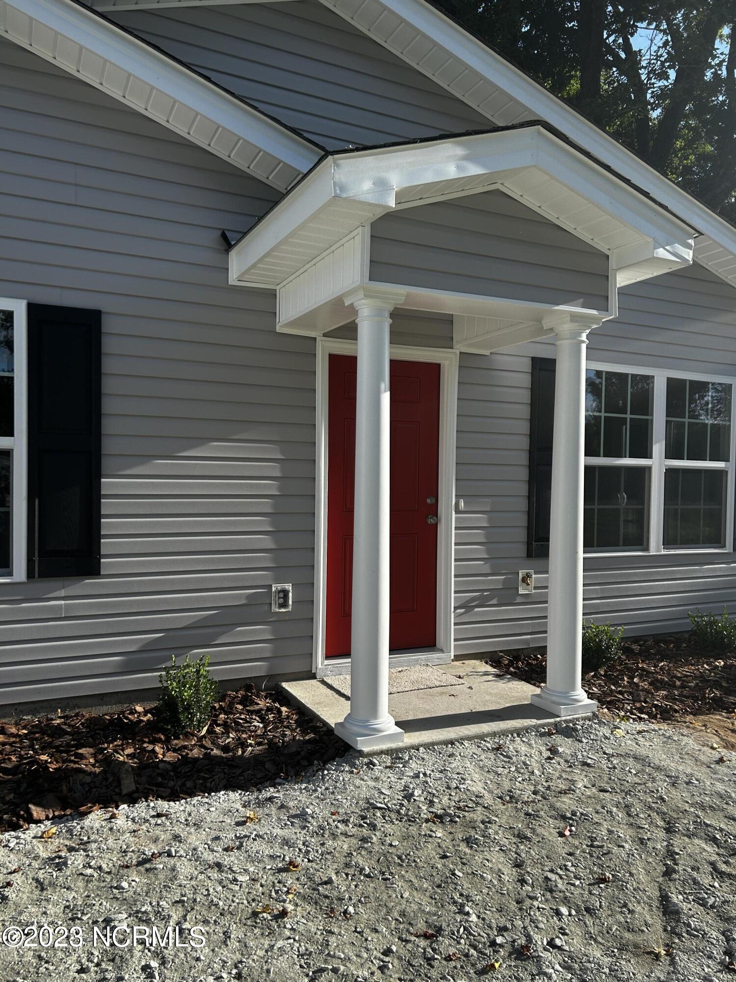 592 Rowan Road Clinton, NC 28328 - Photo 20 of 20 IMG_9140