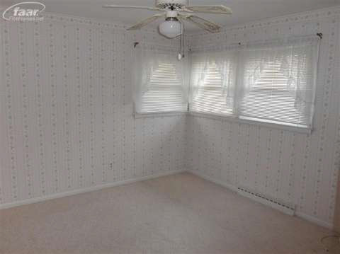 13539 South Horrell Road Fenton, MI 48430 - Photo 6 of 9 20375986-5.JPG