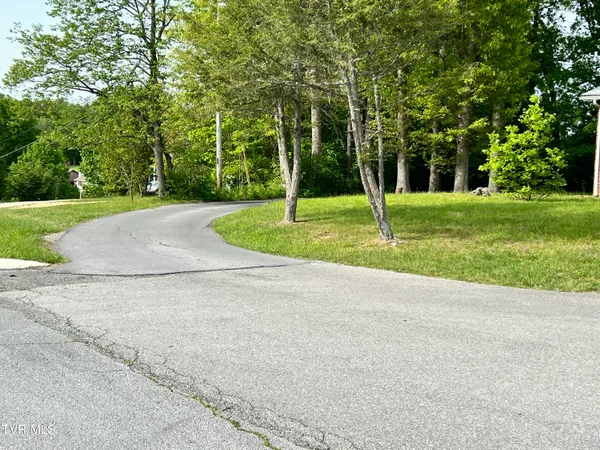 $450,000 | 150 Joe Hale Drive, Johnson City, TN 37615