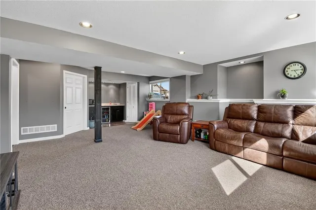 $515,000 | 812 Buckeye Lane, Pleasant Hill, MO 64080