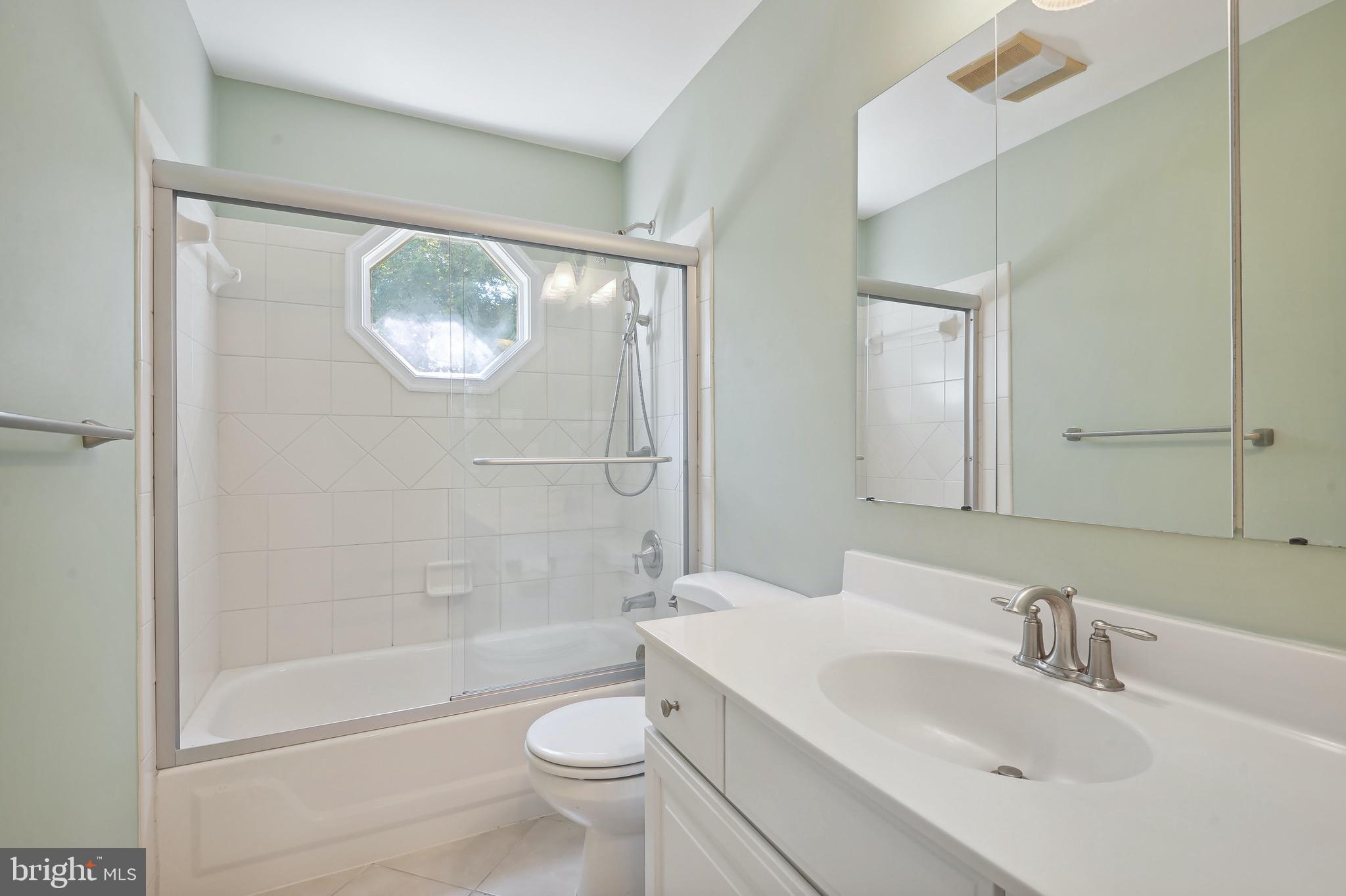 2012 Byrd Road Vienna, VA 22182 - Photo 21 of 34 Gallery Image 21