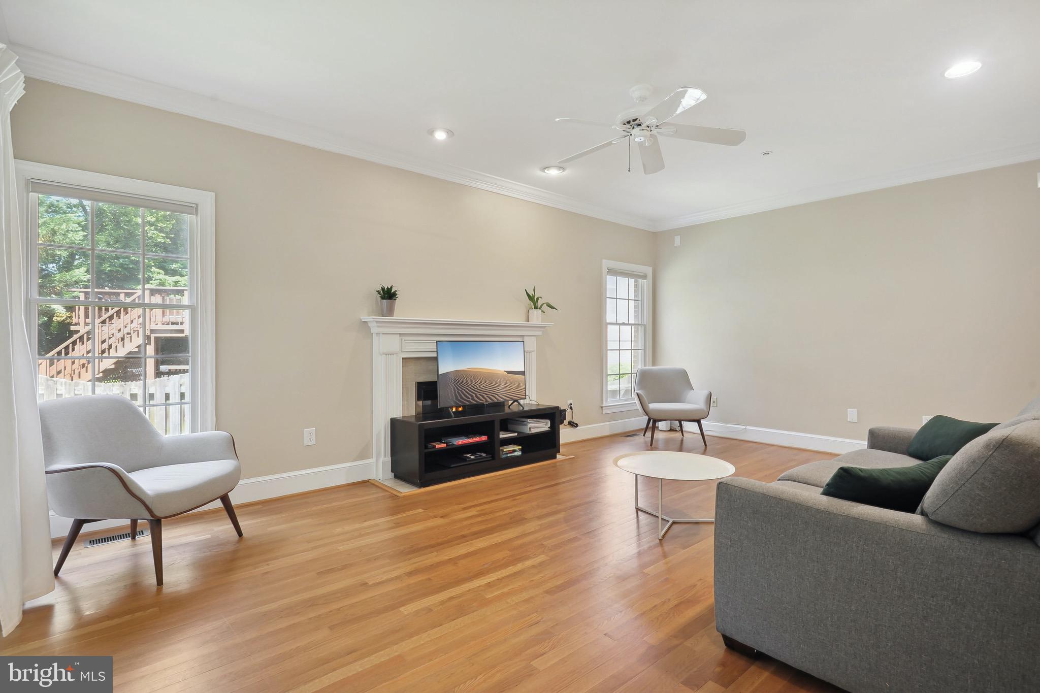 2012 Byrd Road Vienna, VA 22182 - Photo 5 of 34 Gallery Image 5