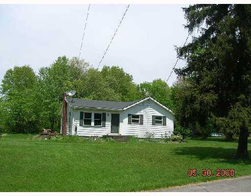 6319 Frogtown Road Hermitage, PA 16148 - Photo 1 of 8 Exterior Front.