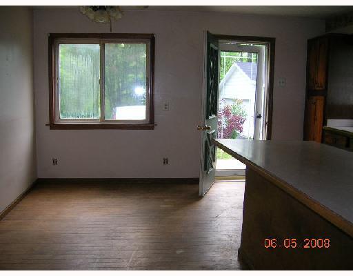 6319 Frogtown Road Hermitage, PA 16148 - Photo 7 of 8 Kitchen.